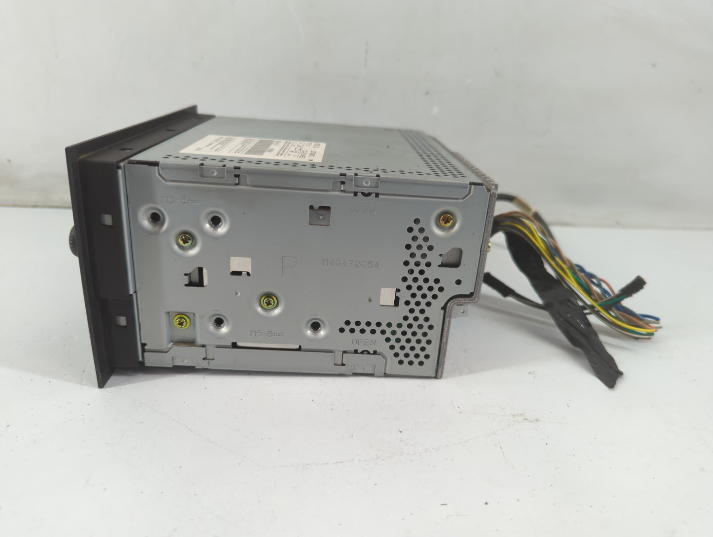 2004 Saturn Vue Radio AM FM Cd Player Receiver Replacement P/N:22734832 Fits OEM Used Auto Parts - Oemusedautoparts1.com