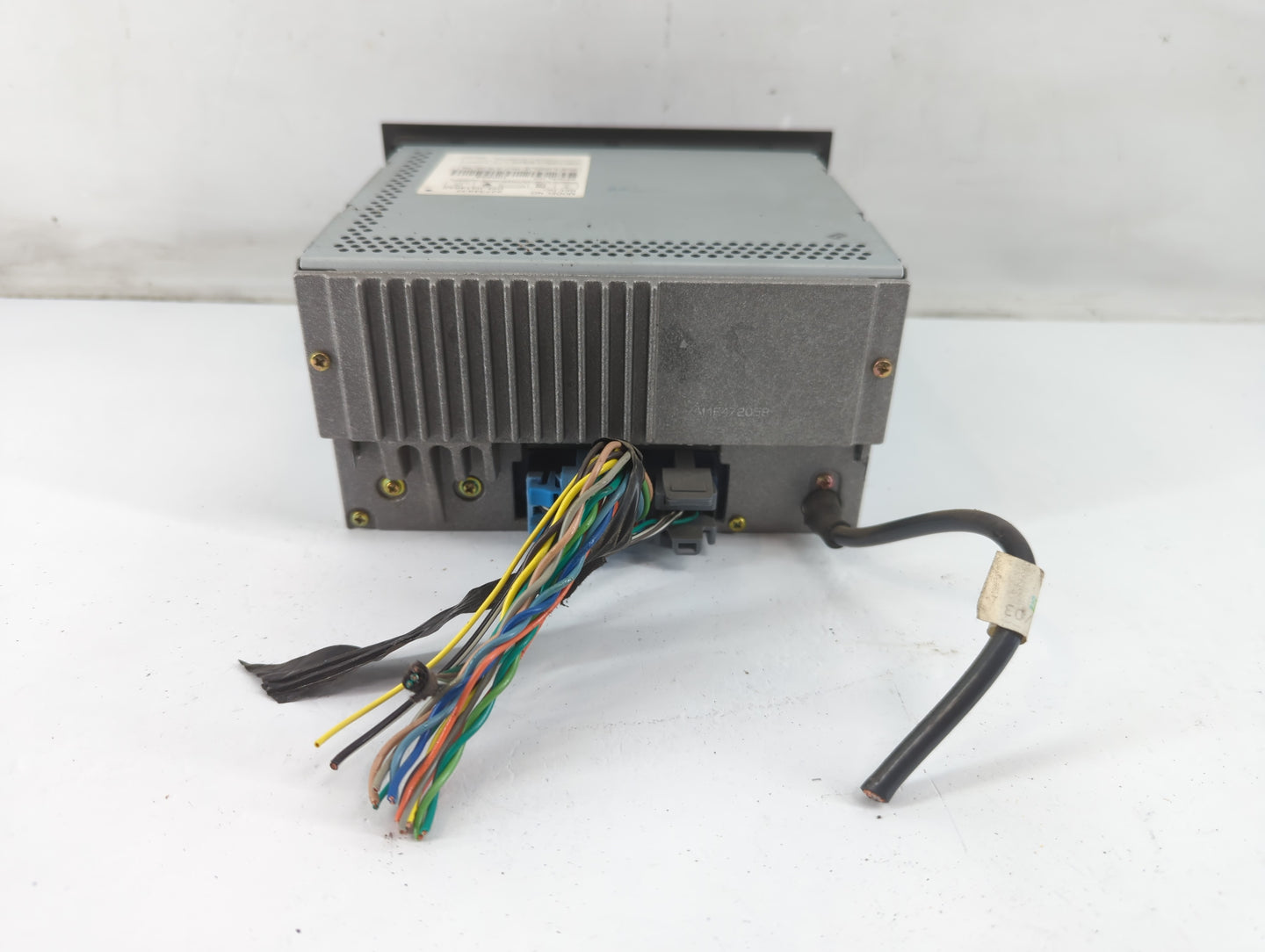 2004 Saturn Vue Radio AM FM Cd Player Receiver Replacement P/N:22734832 Fits OEM Used Auto Parts - Oemusedautoparts1.com