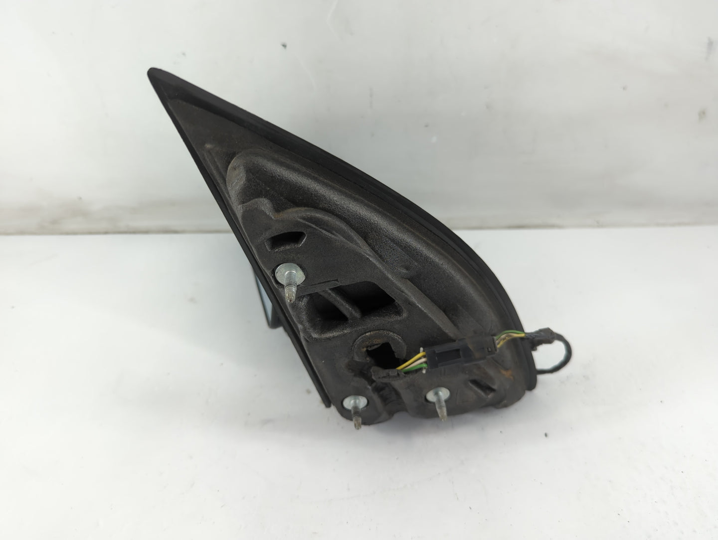 2002-2006 Saturn Vue Driver Side View Mirror - Left Door Mirror OEM Used - Oemusedautoparts1.com