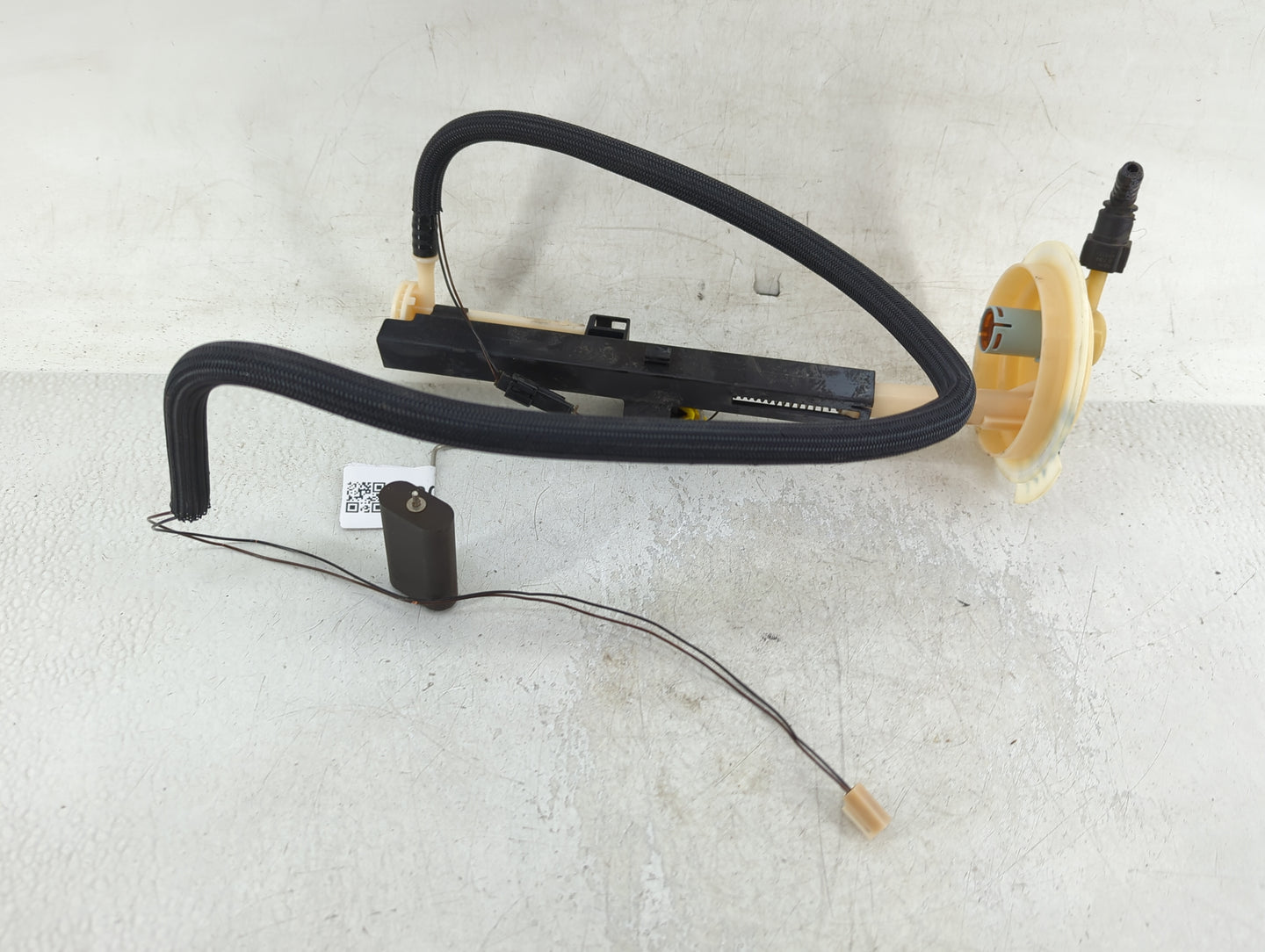 2004-2006 Saturn Vue Electrical Gas Fuel Pump Assembly - Oemusedautoparts1.com