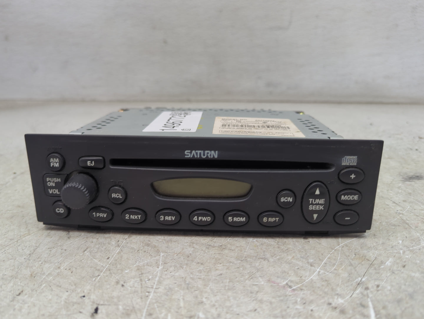 2004 Saturn Vue Radio AM FM Cd Player Receiver Replacement P/N:22722992 CQ-JG1463Z Fits OEM Used Auto Parts - Oemusedautopar