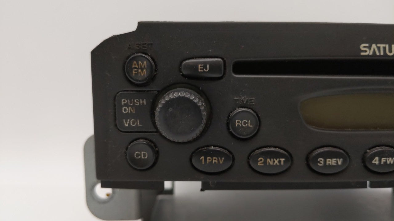 2004-2004 Saturn Vue Am Fm Cd Player Radio Receiver - Oemusedautoparts1.com