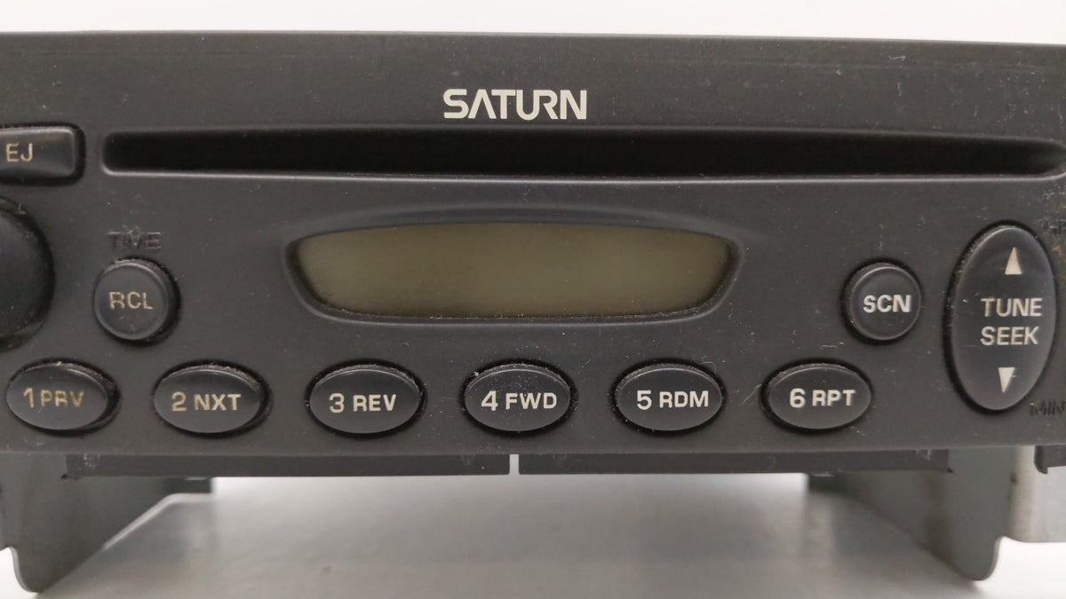 2004-2004 Saturn Vue Am Fm Cd Player Radio Receiver 269834 - Oemusedautoparts1.com