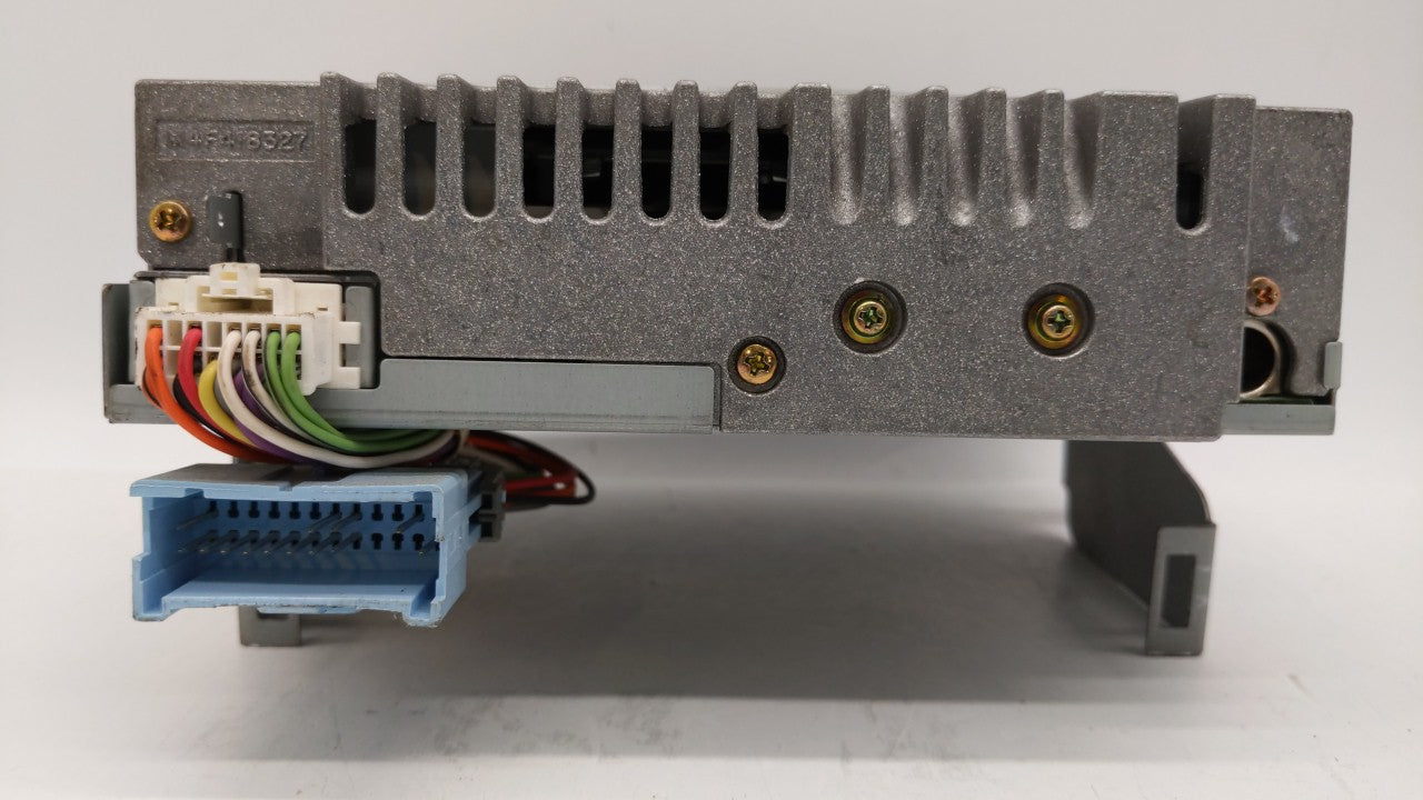 2004-2004 Saturn Vue Am Fm Cd Player Radio Receiver - Oemusedautoparts1.com