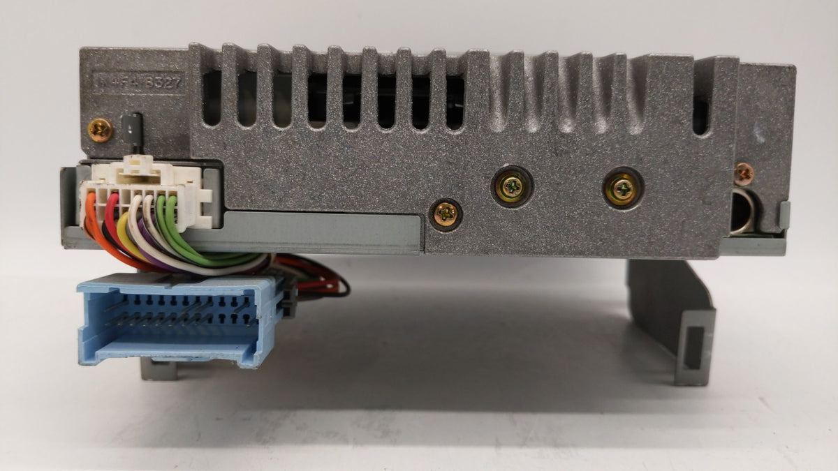 2004-2004 Saturn Vue Am Fm Cd Player Radio Receiver 269834 - Oemusedautoparts1.com