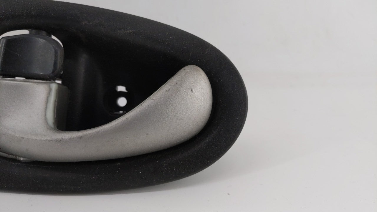 2004 Saturn Vue Passenger Right Power Window Switch 22684881 - Oemusedautoparts1.com