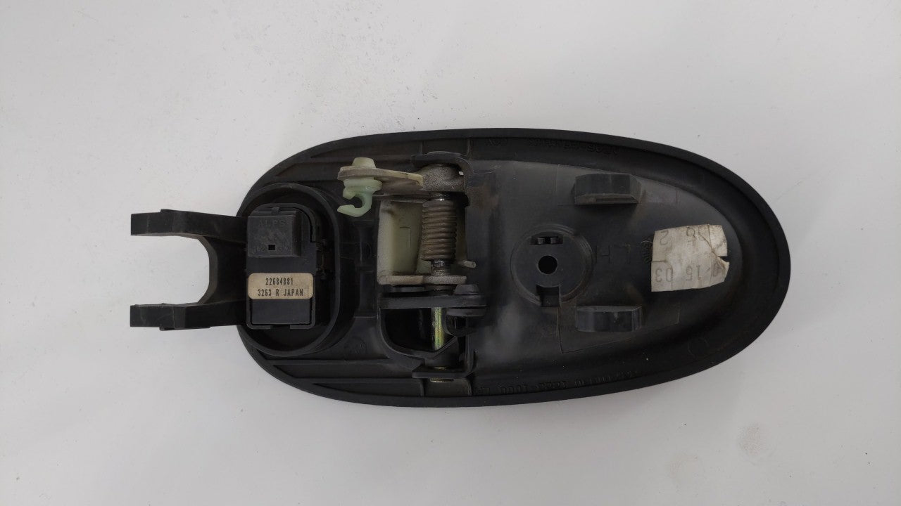 2004 Saturn Vue Passenger Right Power Window Switch 22684881 - Oemusedautoparts1.com