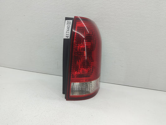 2004-2007 Saturn Vue Tail Light Assembly Passenger Right OEM P/N:15851056 22711438 Fits Fits 2004 2005 2006 2007 OEM Used Au