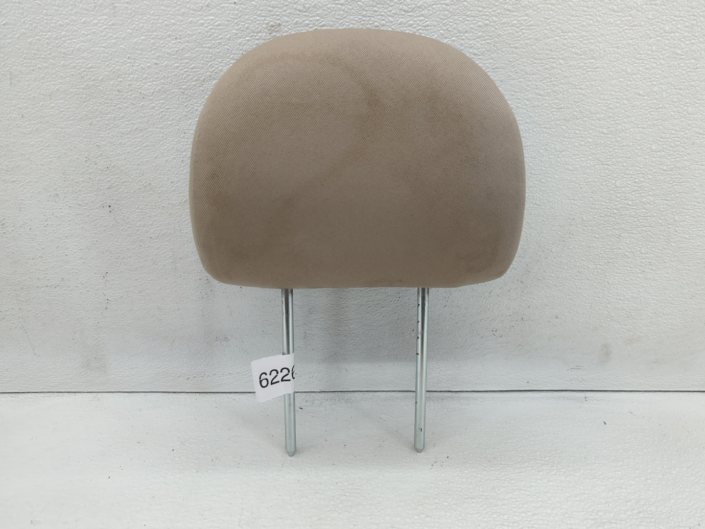 2002-2007 Saturn Vue Headrest Head Rest Front Driver Passenger Seat Fits Fits 2002 2003 2004 2005 2006 2007 OEM Used Auto Pa