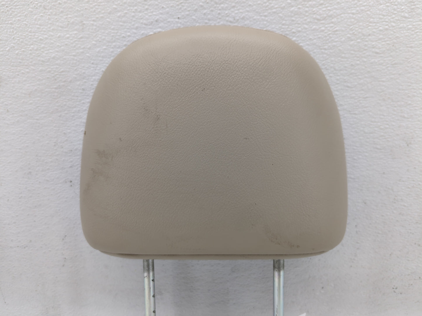 2002-2007 Saturn Vue Headrest Head Rest Front Driver Passenger Seat Fits Fits 2002 2003 2004 2005 2006 2007 OEM Used Auto Pa