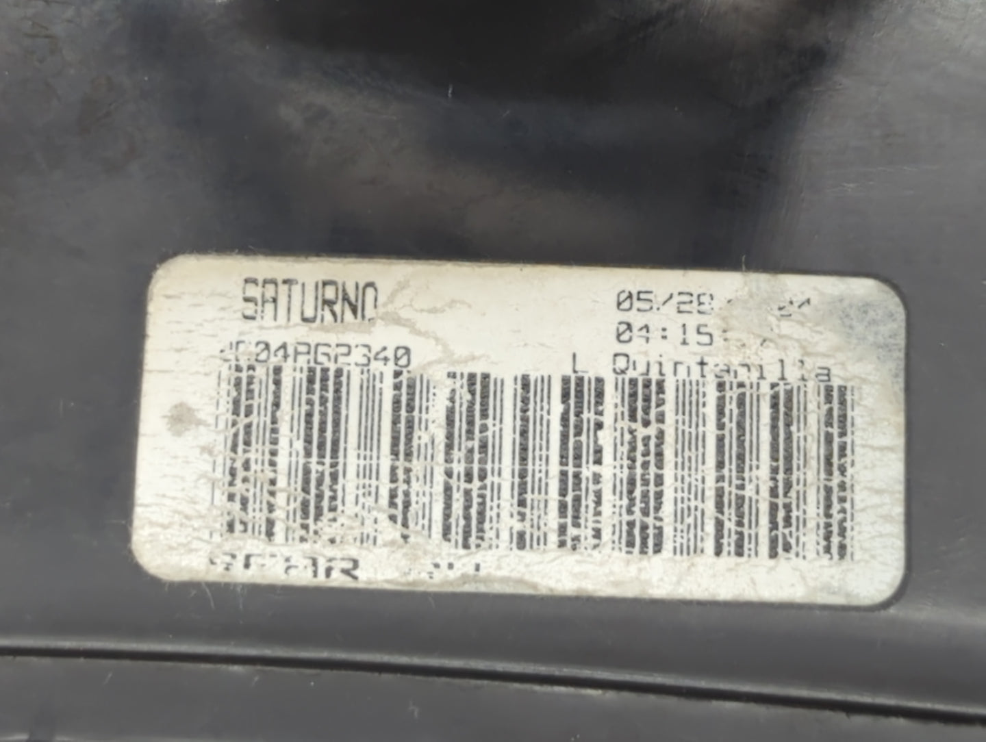 2004-2007 Saturn Vue Tail Light Assembly Passenger Right OEM Fits Fits 2004 2005 2006 2007 OEM Used Auto Parts - Oemusedauto