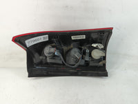 2004-2007 Saturn Vue Tail Light Assembly Driver Left OEM P/N:2C05BG4068 Fits Fits 2004 2005 2006 2007 OEM Used Auto Parts - 