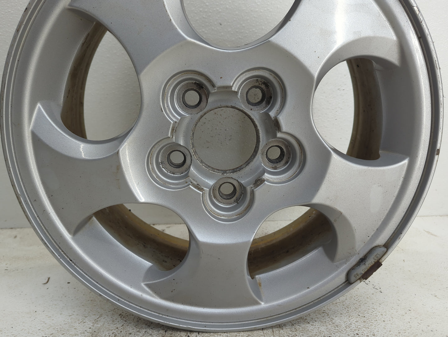 2002-2004 Saturn Vue Oem Wheel Rim 913817 - Oemusedautoparts1.com
