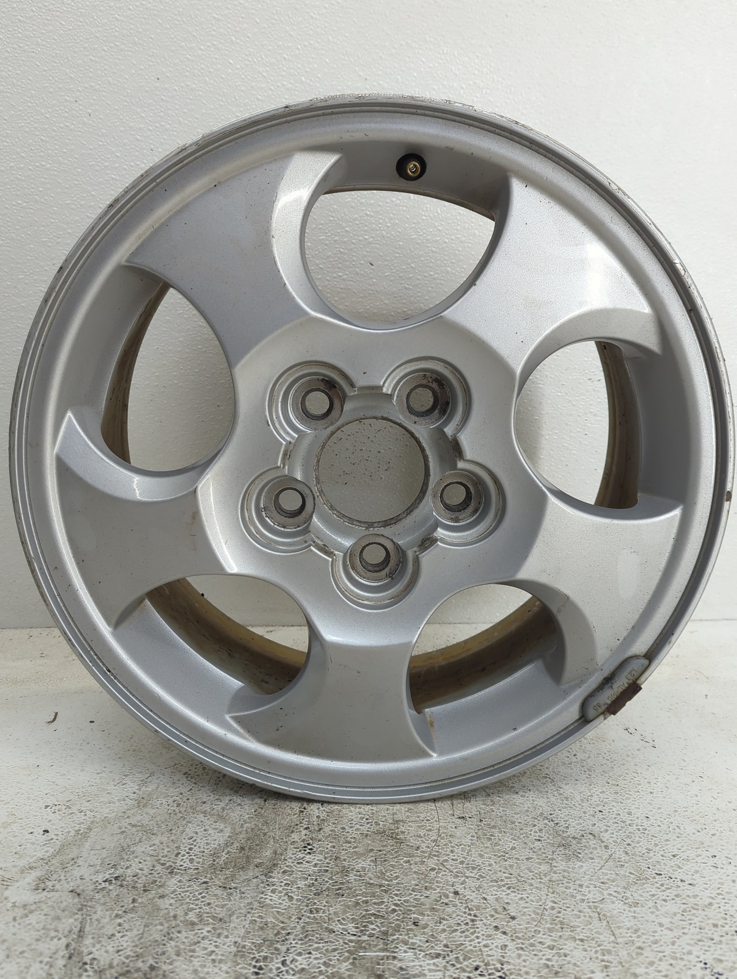 2002-2004 Saturn Vue Oem Wheel Rim 913817 - Oemusedautoparts1.com