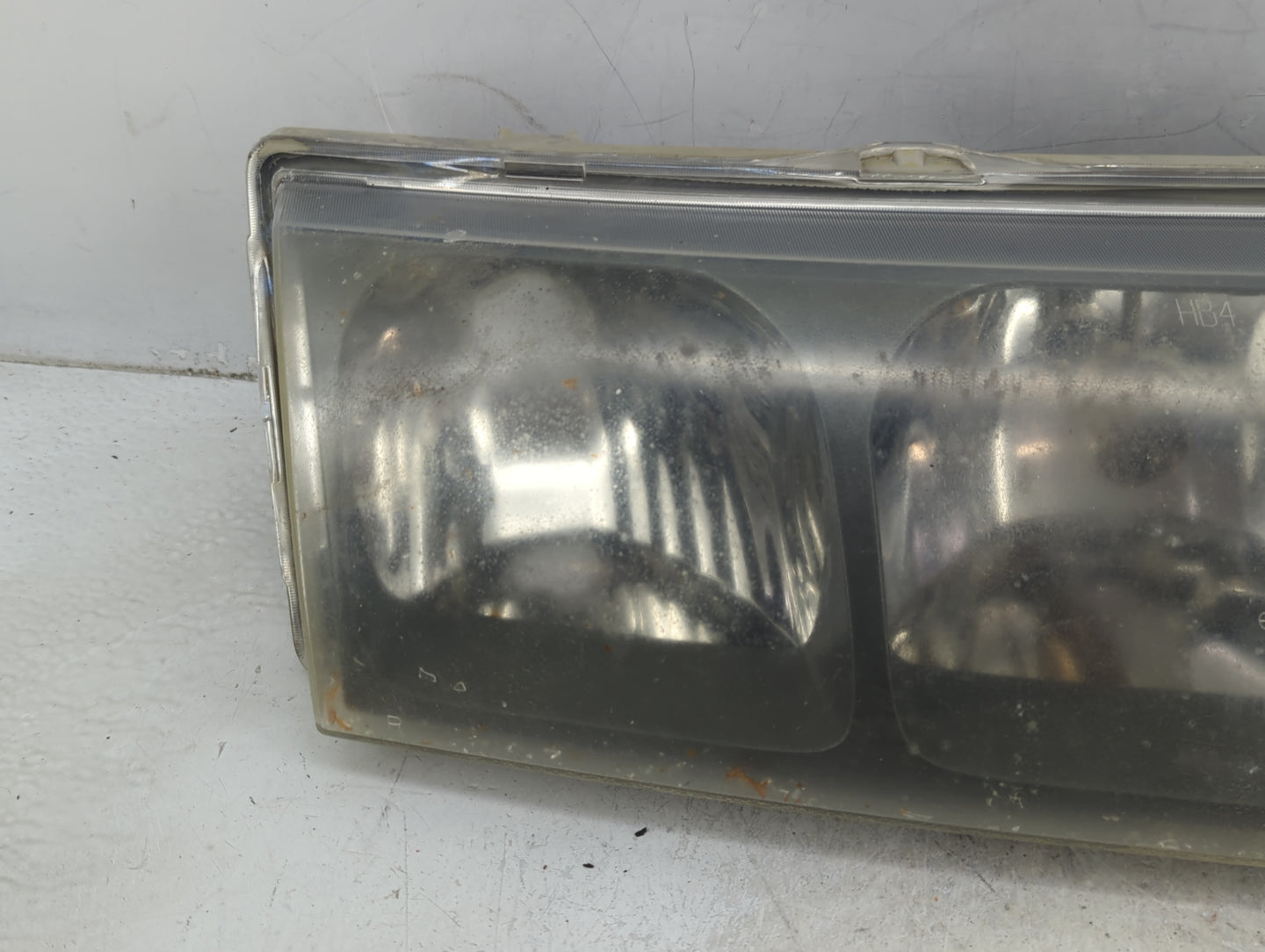 2002-2004 Saturn Vue Passenger Right Oem Head Light Headlight Lamp - Oemusedautoparts1.com