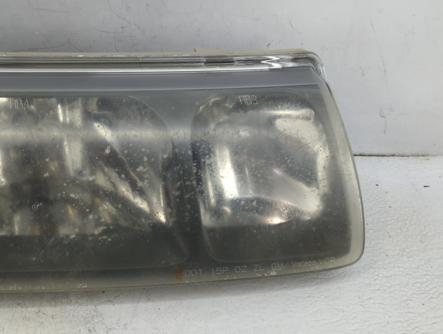 2002-2004 Saturn Vue Passenger Right Oem Head Light Headlight Lamp - Oemusedautoparts1.com