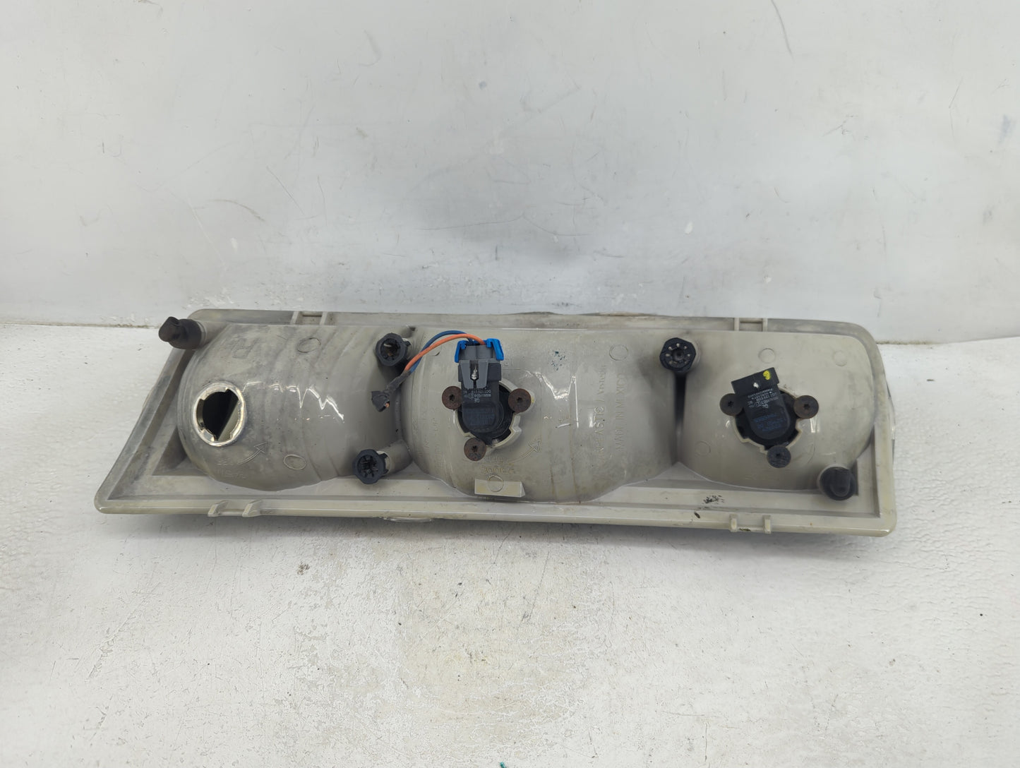 2002-2004 Saturn Vue Passenger Right Oem Head Light Headlight Lamp - Oemusedautoparts1.com