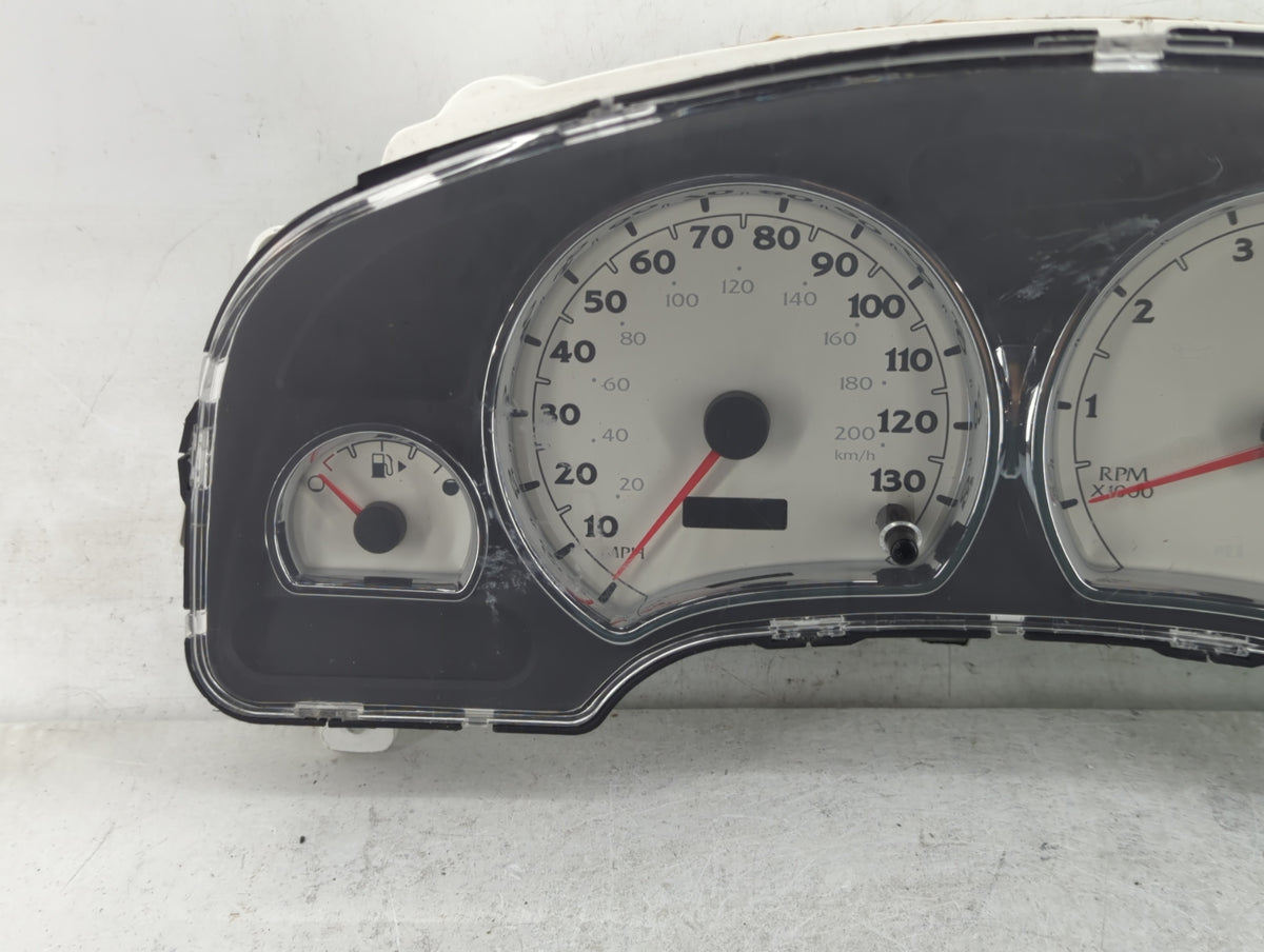 2004-2005 Saturn Vue Instrument Cluster Speedometer Gauges P/N:22723716 Miles:100K Fits Fits 2004 2005 OEM Used Auto Parts -