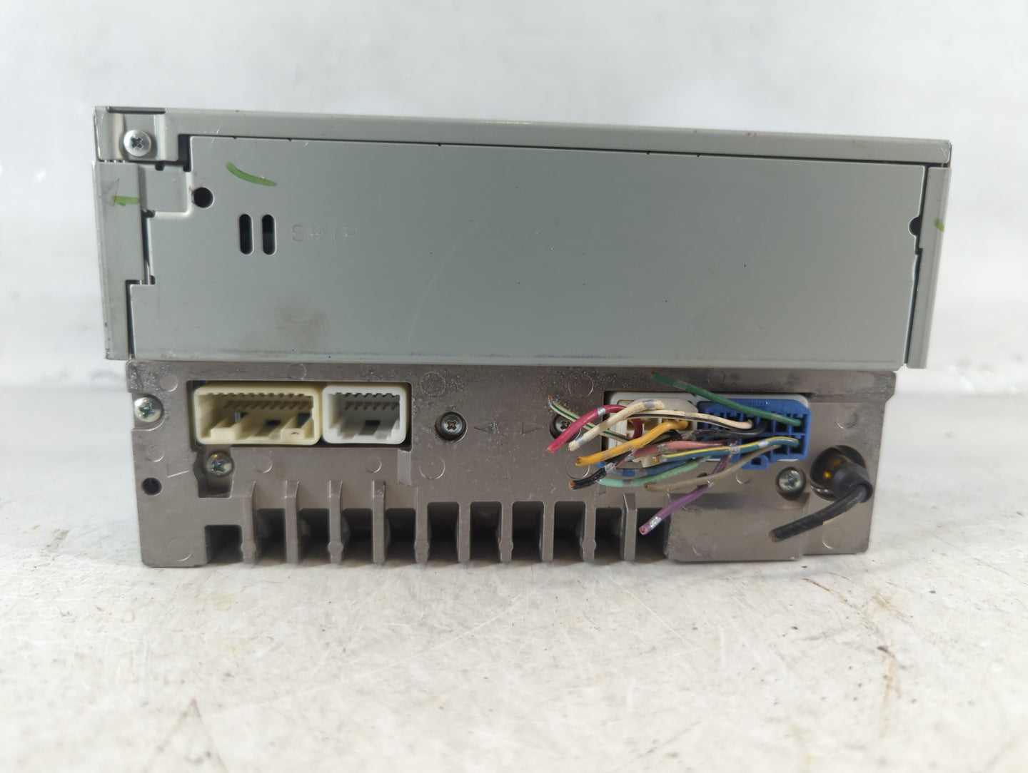 2004-2005 Scion Xa Radio AM FM Cd Player Receiver Replacement P/N:86120-0W090 Fits Fits 2004 2005 2006 OEM Used Auto Parts -