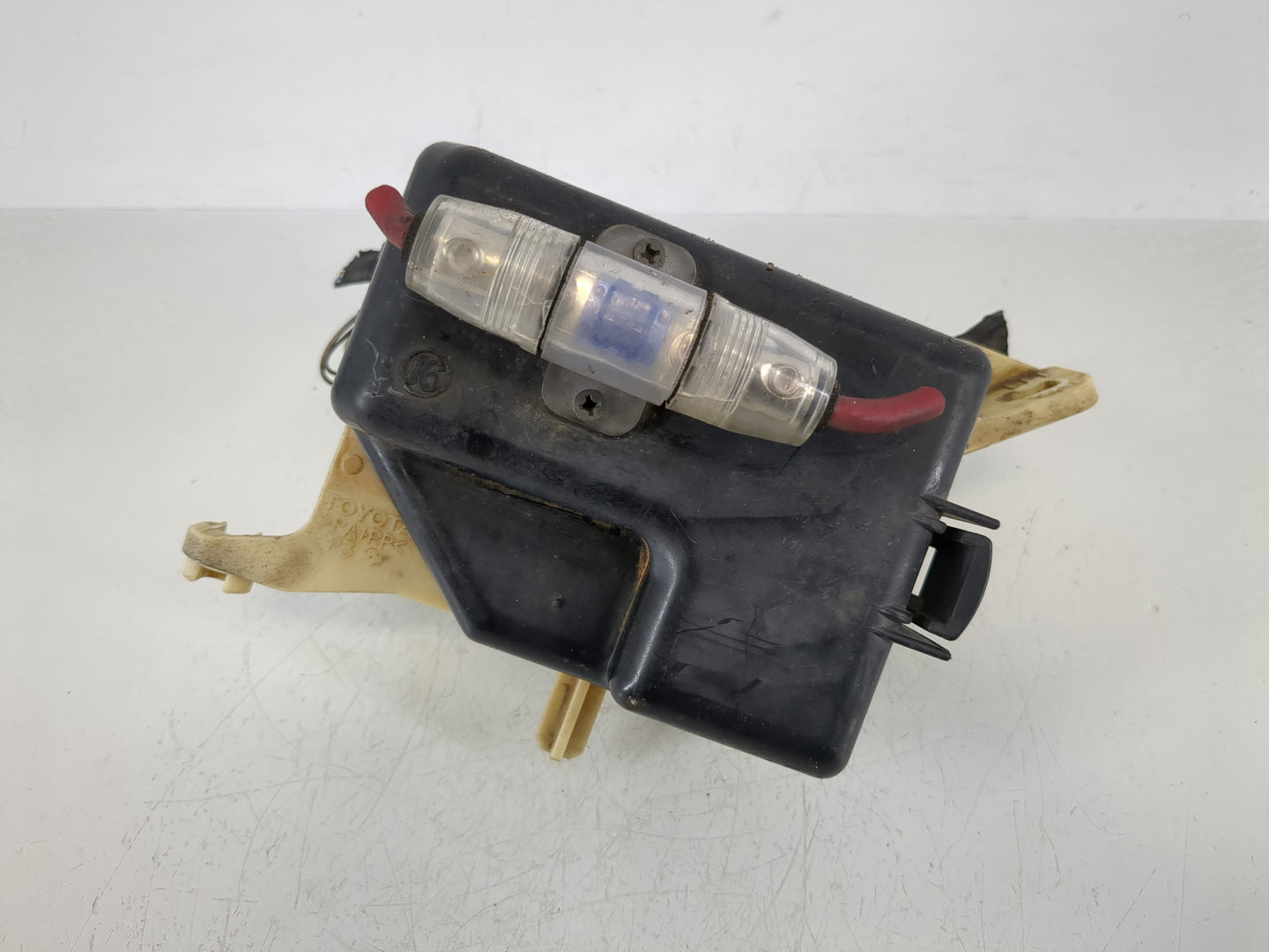 2004-2006 Scion Xa Fusebox Fuse Box Panel Relay Module Fits Fits 2004 2005 2006 OEM Used Auto Parts - Oemusedautoparts1.com