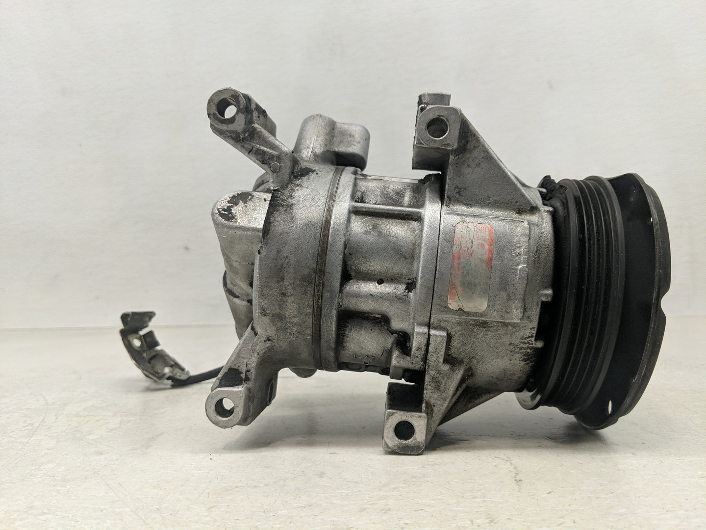 2004-2005 Scion Xb Air Conditioning A/c Ac Compressor Oem - Oemusedautoparts1.com