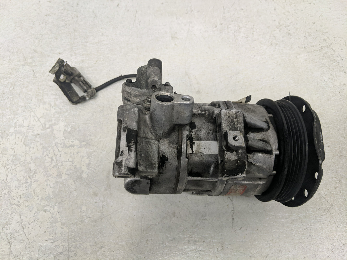 2004-2005 Scion Xb Air Conditioning A/c Ac Compressor Oem - Oemusedautoparts1.com