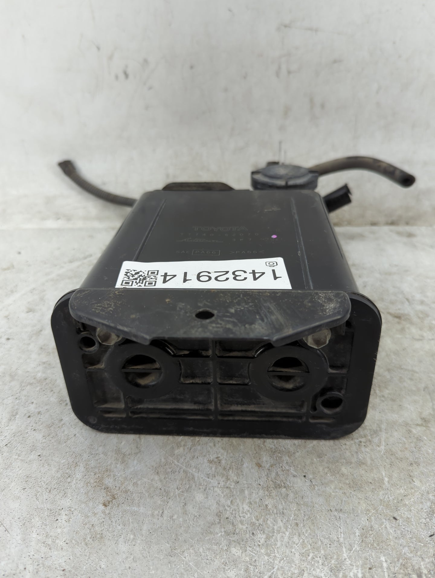 2004 Scion Xb Fuel Vapor Charcoal Canister - Oemusedautoparts1.com