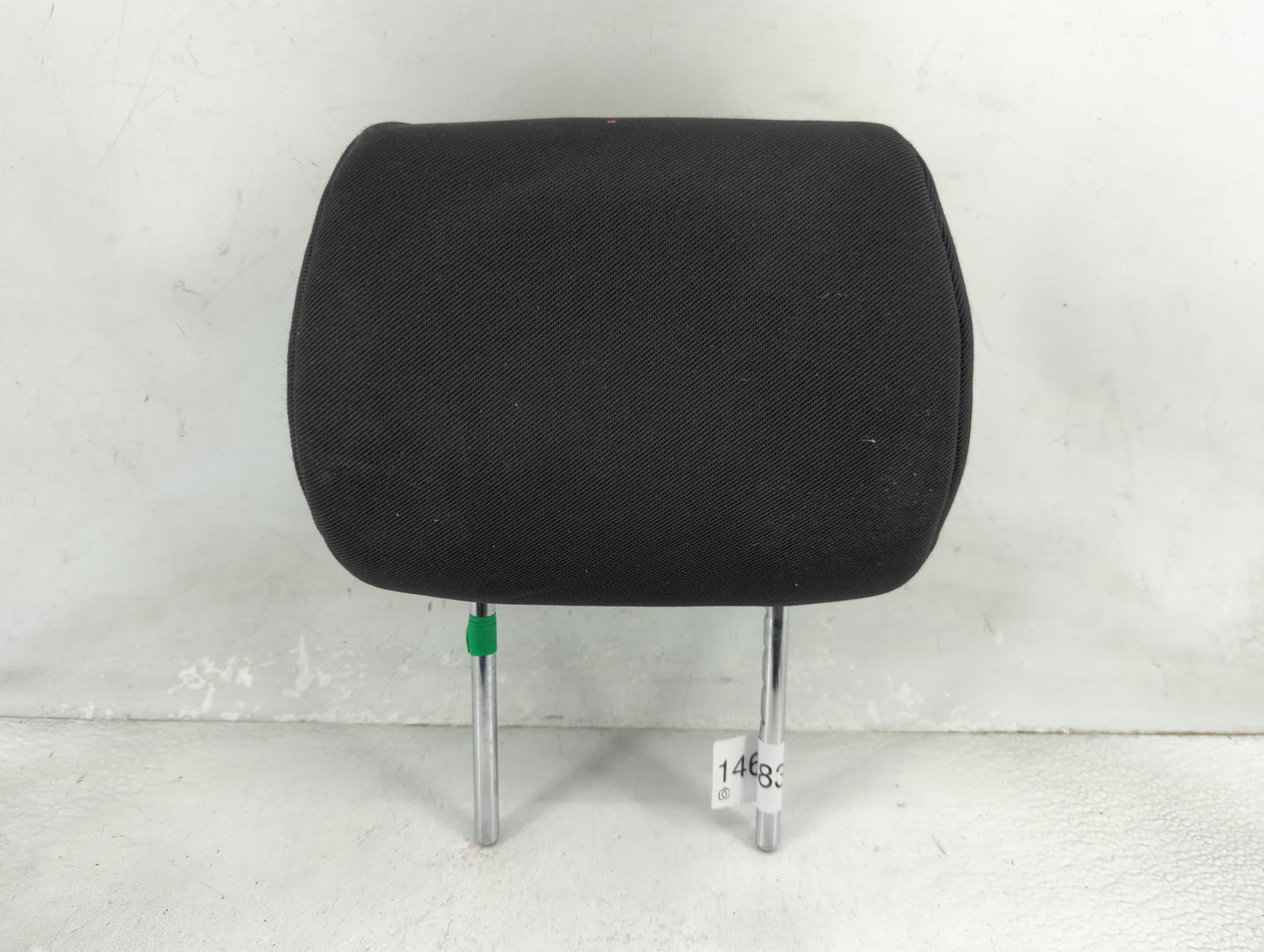 2004-2004 Scion Xb Headrest Head Rest Front Driver Seat Black - Oemusedautoparts1.com