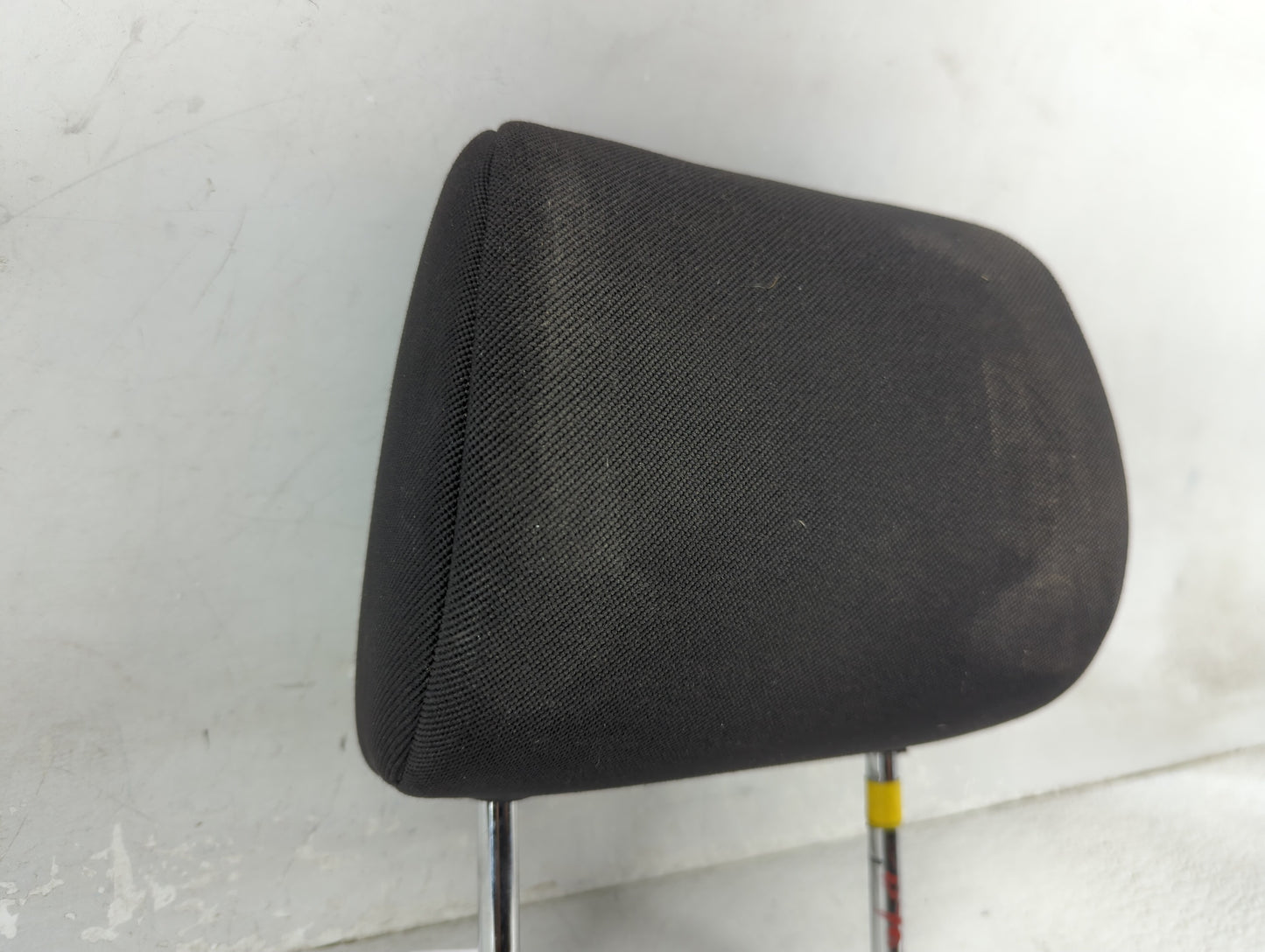 2004-2004 Scion Xb Headrest Head Rest Front Driver Seat Black 1466866 - Oemusedautoparts1.com