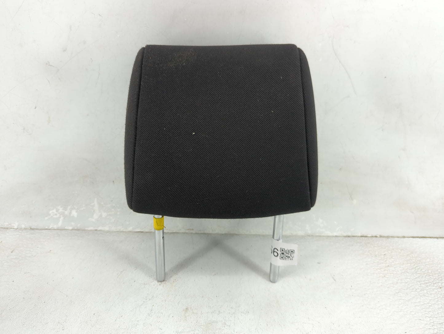 2004-2004 Scion Xb Headrest Head Rest Front Driver Seat Black 1466866 - Oemusedautoparts1.com