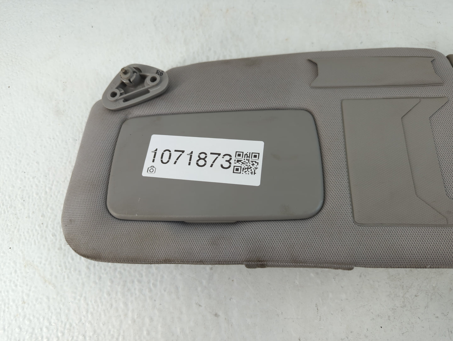 2003-2005 Subaru Forester Sun Visor Shade Replacement Driver Left Mirror Fits Fits 2003 2004 2005 OEM Used Auto Parts - Oemu