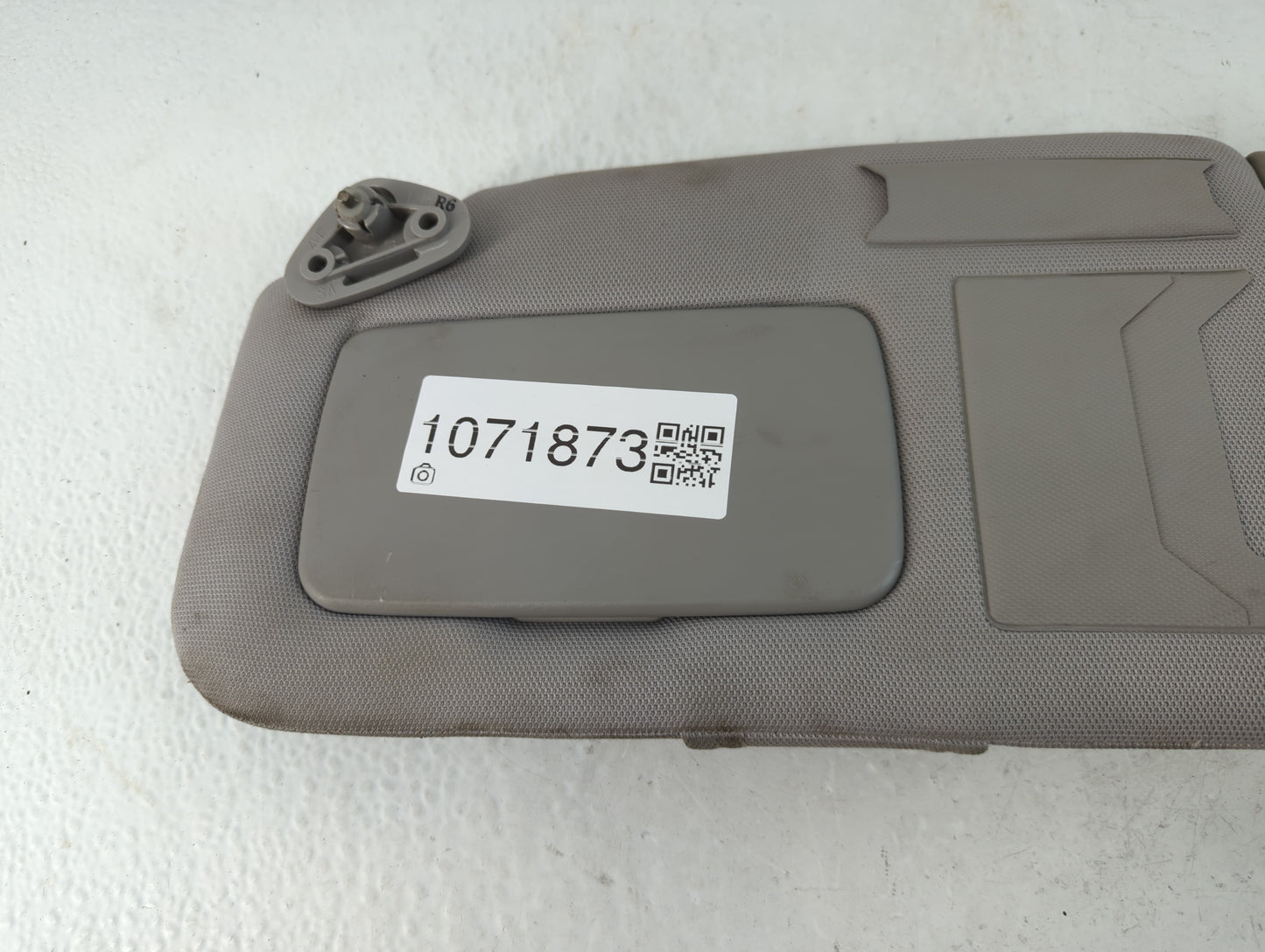 2003-2005 Subaru Forester Sun Visor Shade Replacement Driver Left Mirror Fits Fits 2003 2004 2005 OEM Used Auto Parts - Oemu