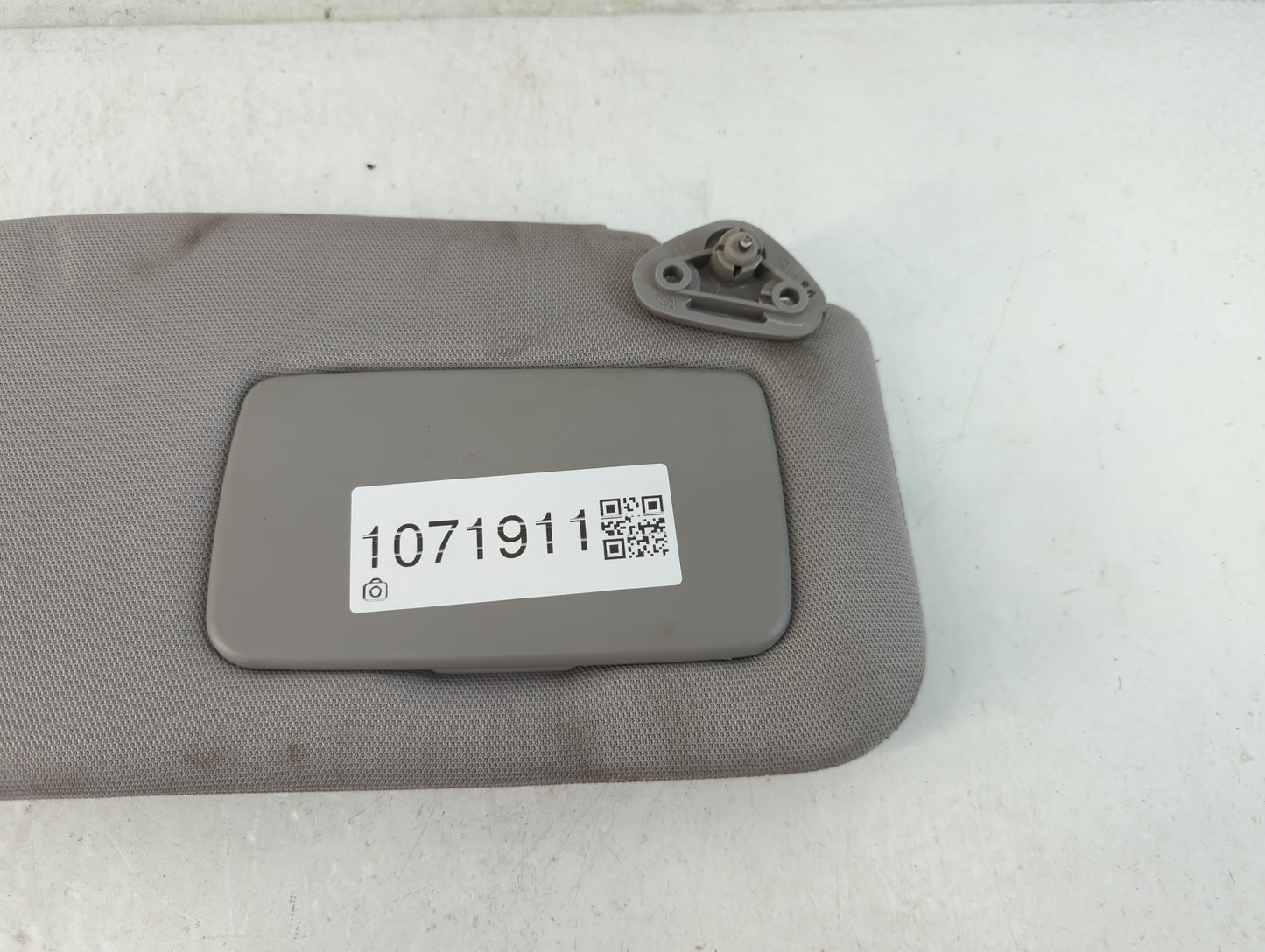 2003-2005 Subaru Forester Sun Visor Shade Replacement Passenger Right Mirror Fits Fits 2003 2004 2005 OEM Used Auto Parts - 