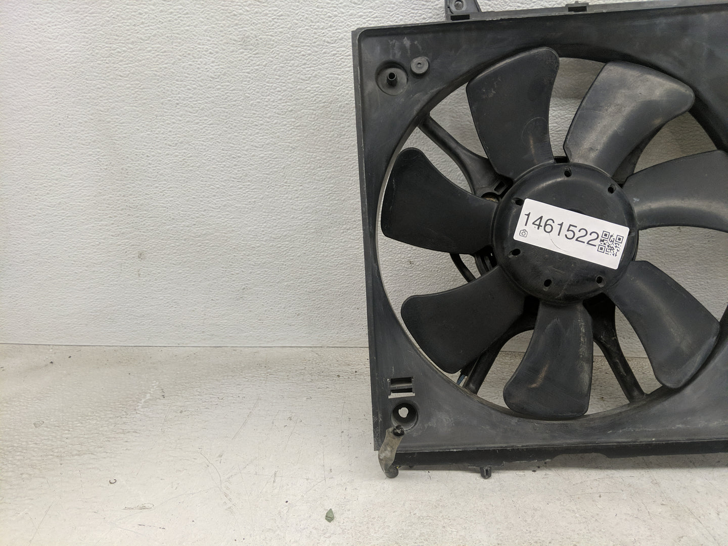 2003-2004 Subaru Forester Electric Radiator Cooling Fan Motor Assembly - Oemusedautoparts1.com