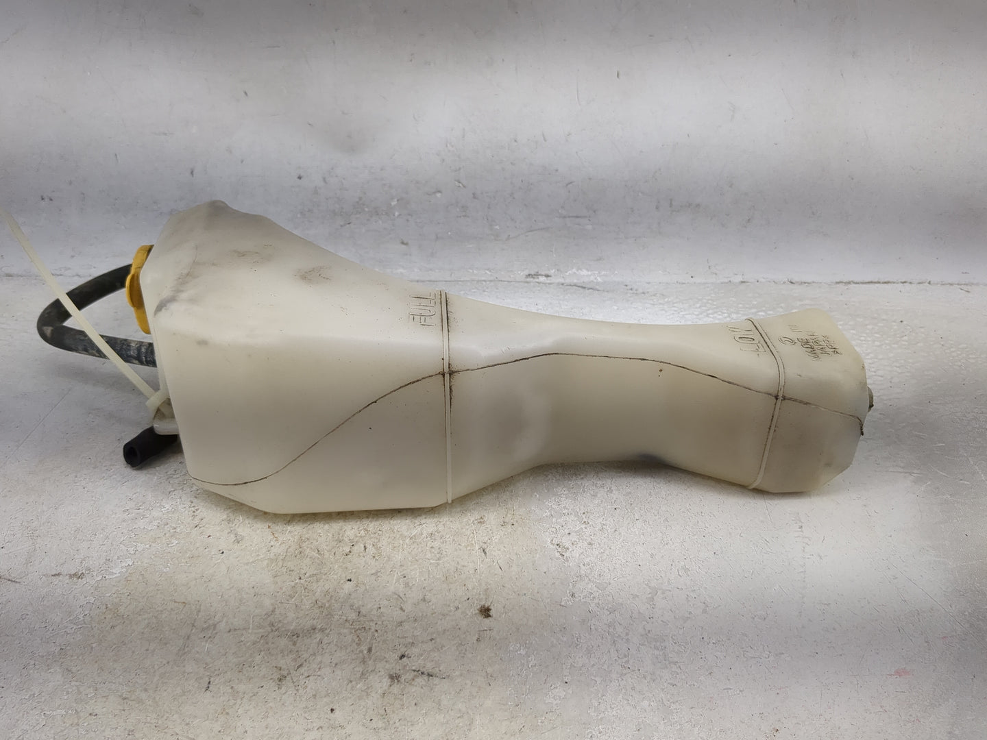 2004 Subaru Forester Radiator Coolant Overflow Expansion Tank Bottle - Oemusedautoparts1.com