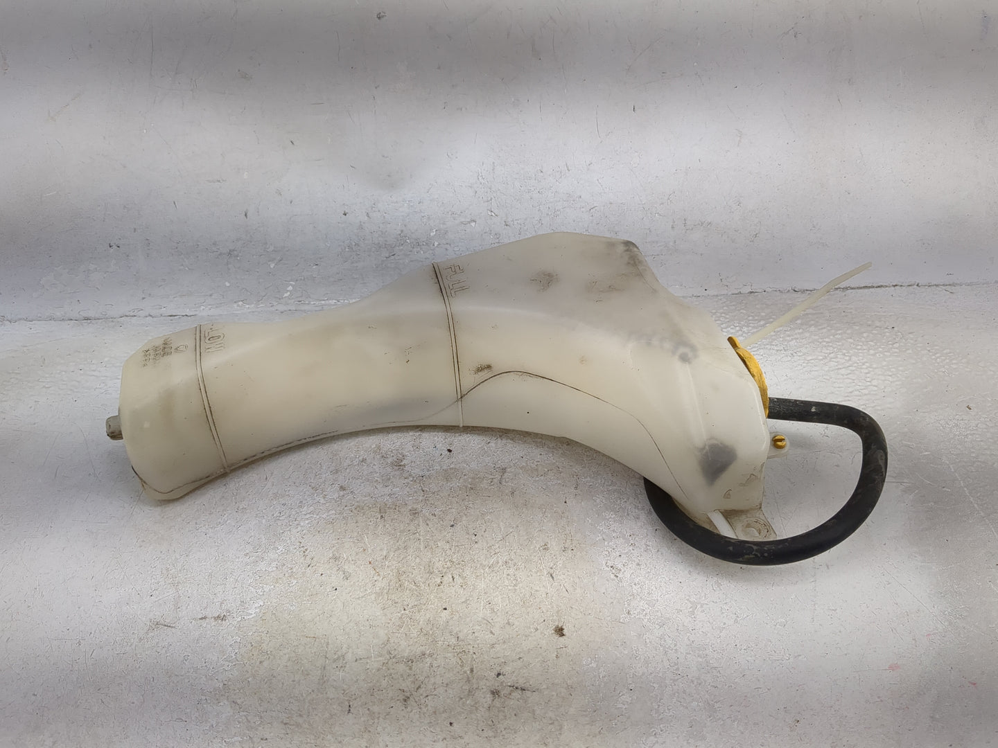 2004 Subaru Forester Radiator Coolant Overflow Expansion Tank Bottle - Oemusedautoparts1.com