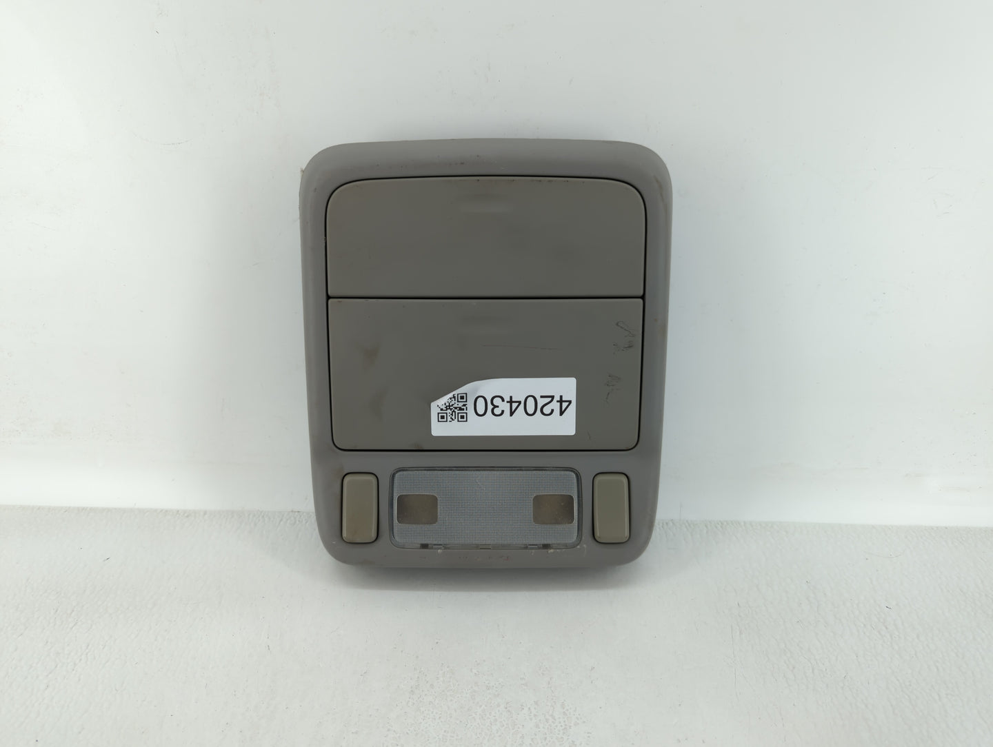 2004 Subaru Forester Overhead Roof Console 420430 - Oemusedautoparts1.com