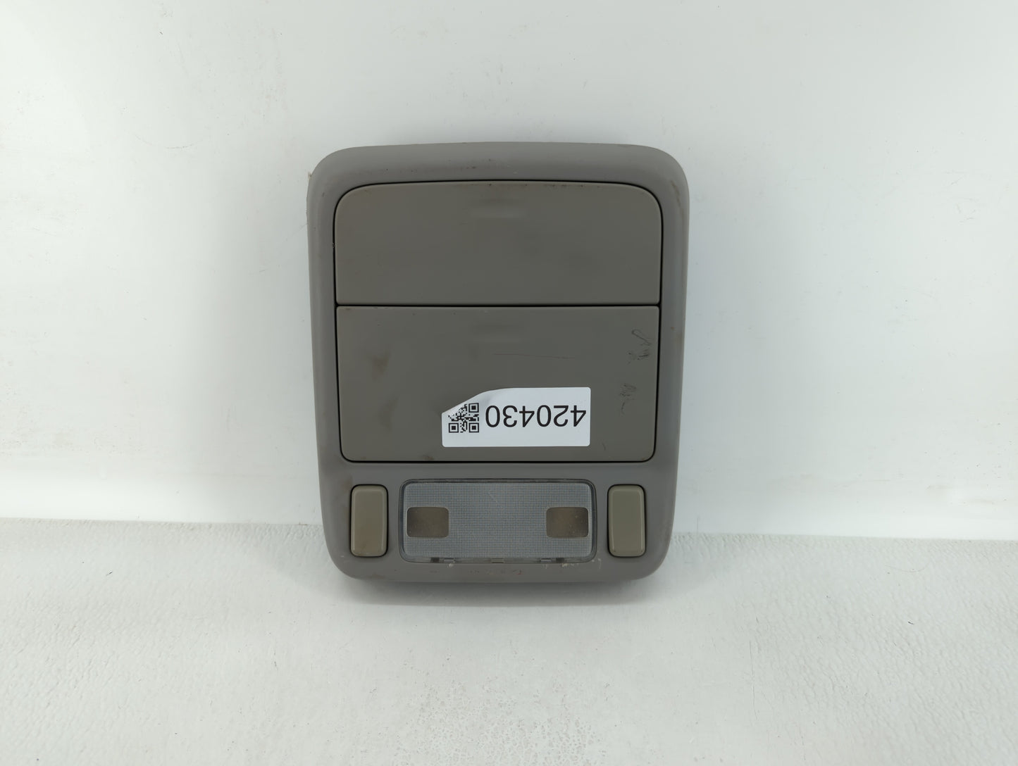 2004 Subaru Forester Overhead Roof Console 420430 - Oemusedautoparts1.com