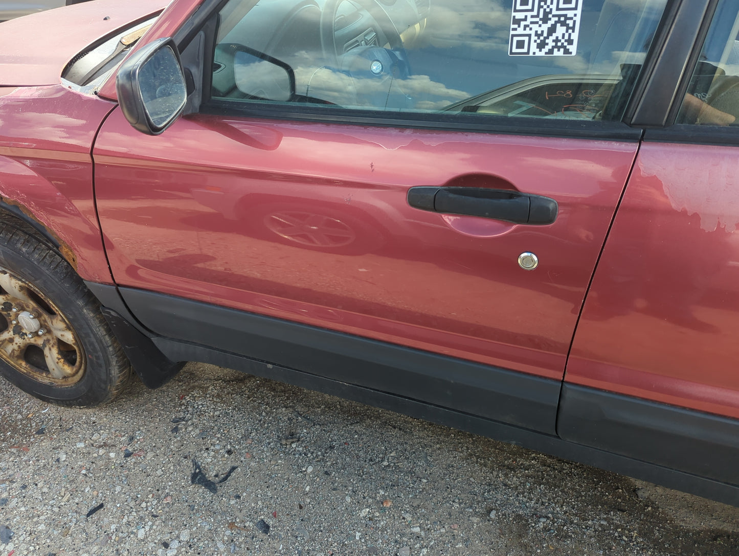2004 Subaru Forester Driver Front Door Oem - Oemusedautoparts1.com