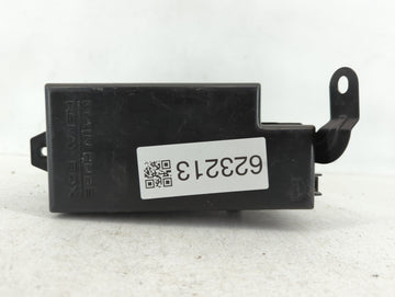 2004 Subaru Forester Fusebox Fuse Box Panel Relay Module P/N:82231SA200 86 Fits OEM Used Auto Parts - Oemusedautoparts1.com