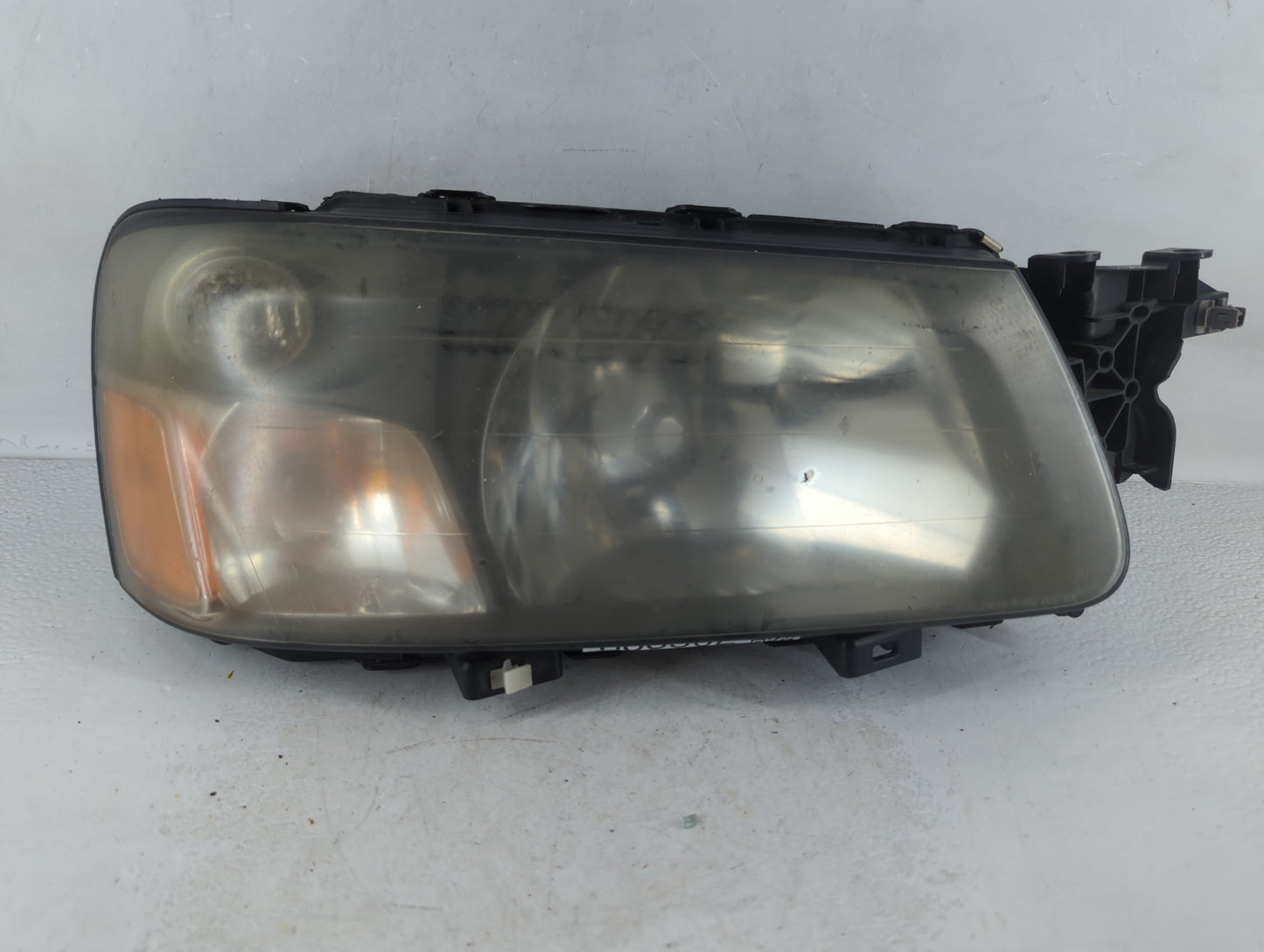 2004 Subaru Forester Passenger Right Oem Head Light Headlight Lamp - Oemusedautoparts1.com
