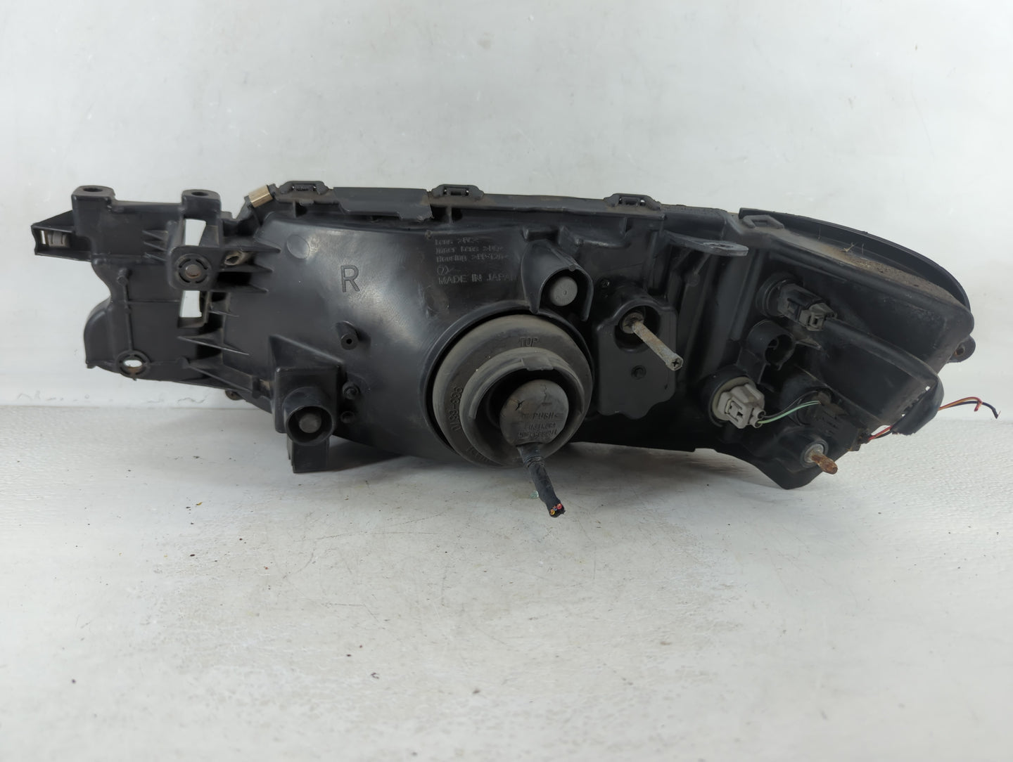 2004 Subaru Forester Passenger Right Oem Head Light Headlight Lamp - Oemusedautoparts1.com