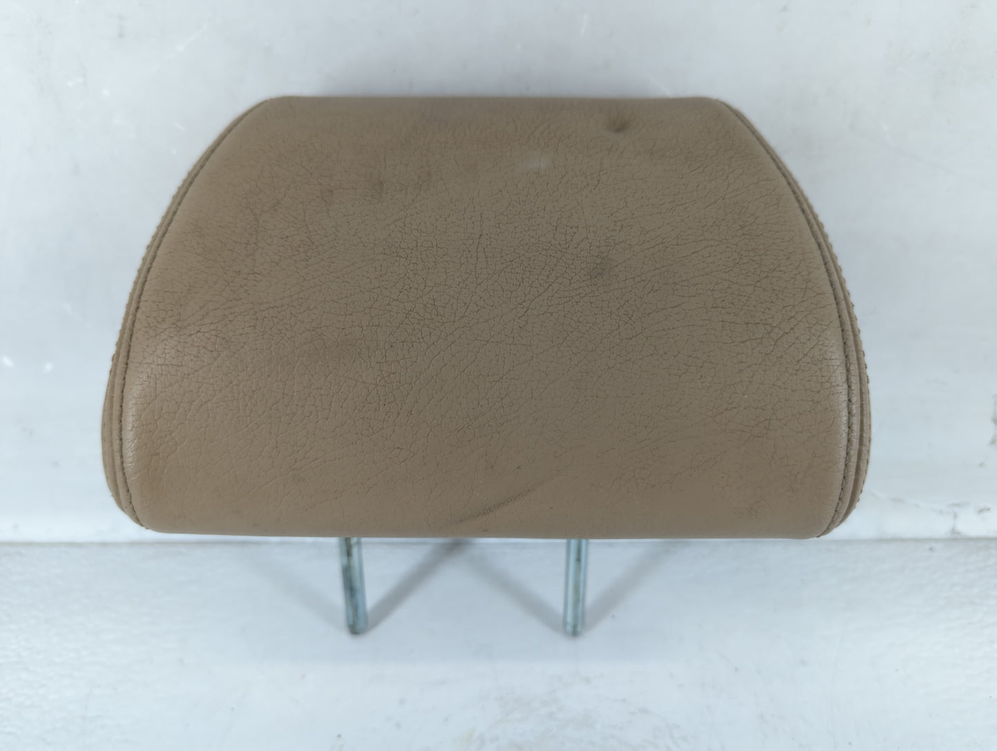 2004 Subaru Forester Headrest Head Rest Rear Center Seat Fits OEM Used Auto Parts - Oemusedautoparts1.com