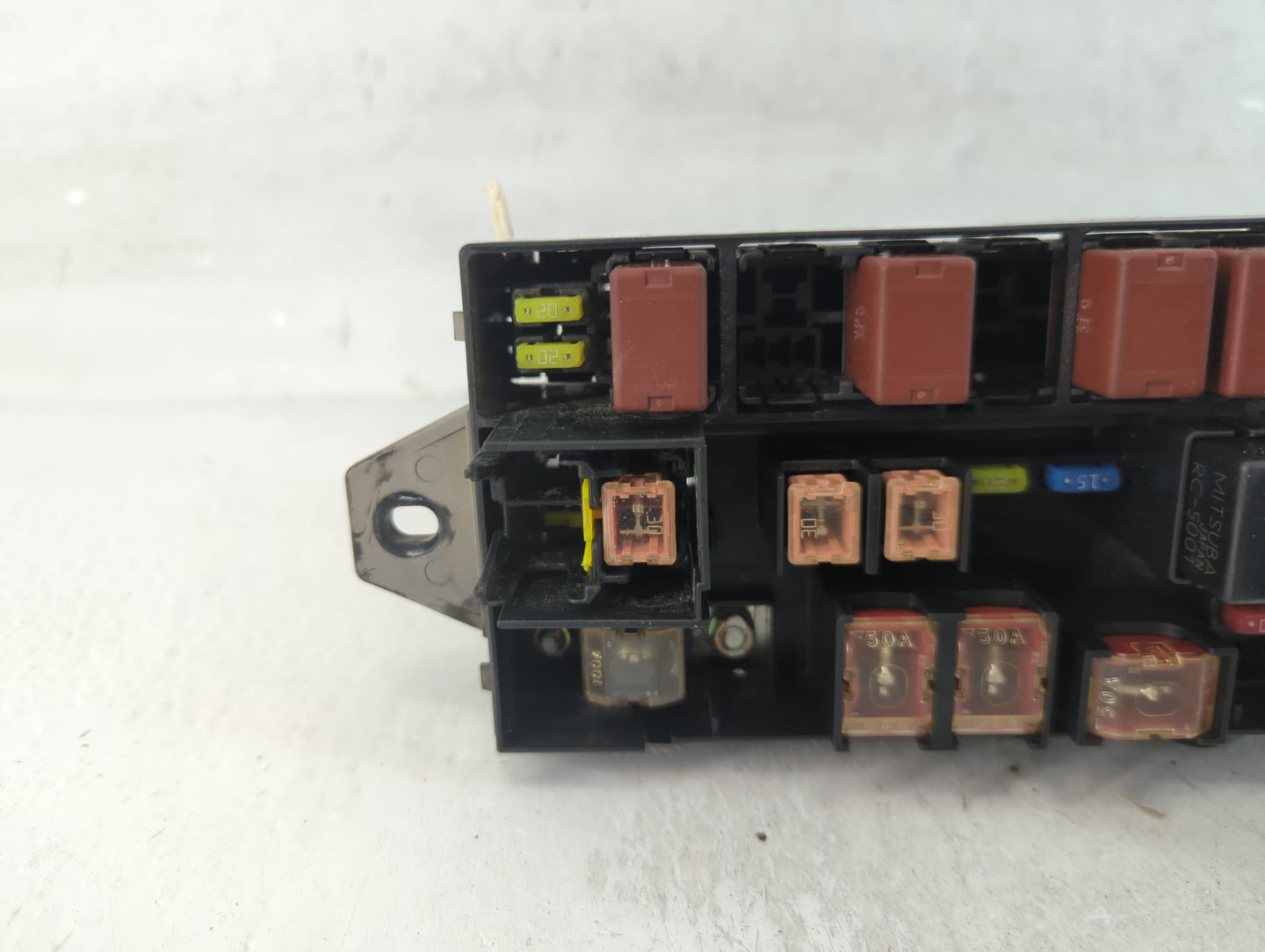 2004 Subaru Forester Fusebox Fuse Box Panel Relay Module Fits OEM Used Auto Parts - Oemusedautoparts1.com