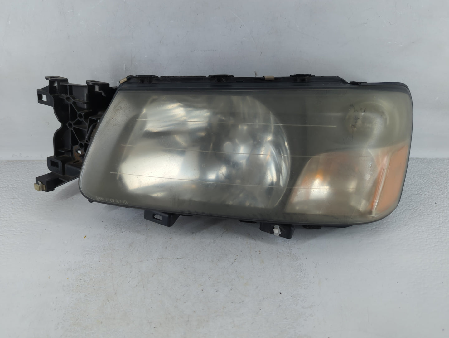 2004 Subaru Forester Driver Left Oem Front Light Lamp - Oemusedautoparts1.com