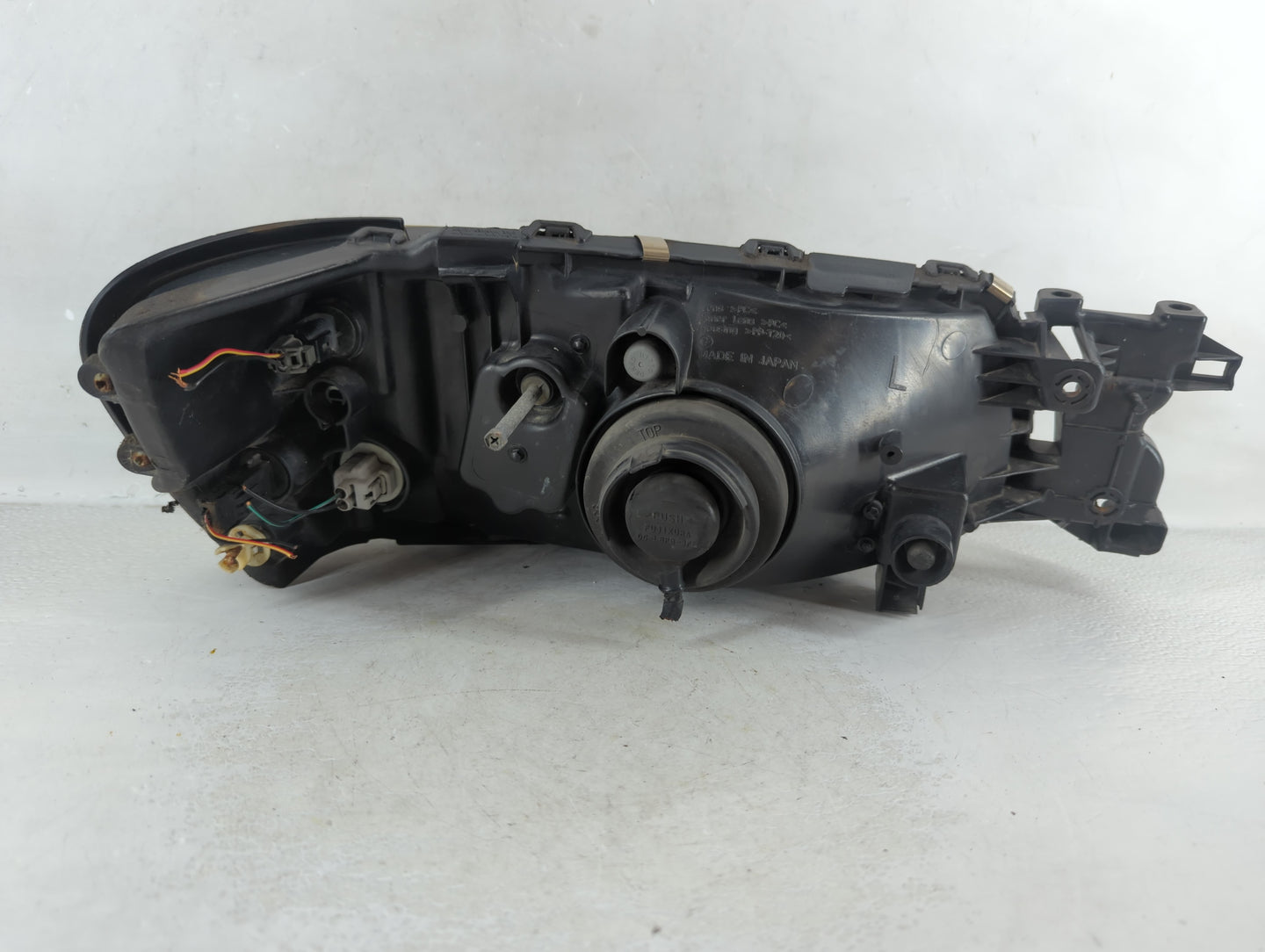 2004 Subaru Forester Driver Left Oem Front Light Lamp - Oemusedautoparts1.com