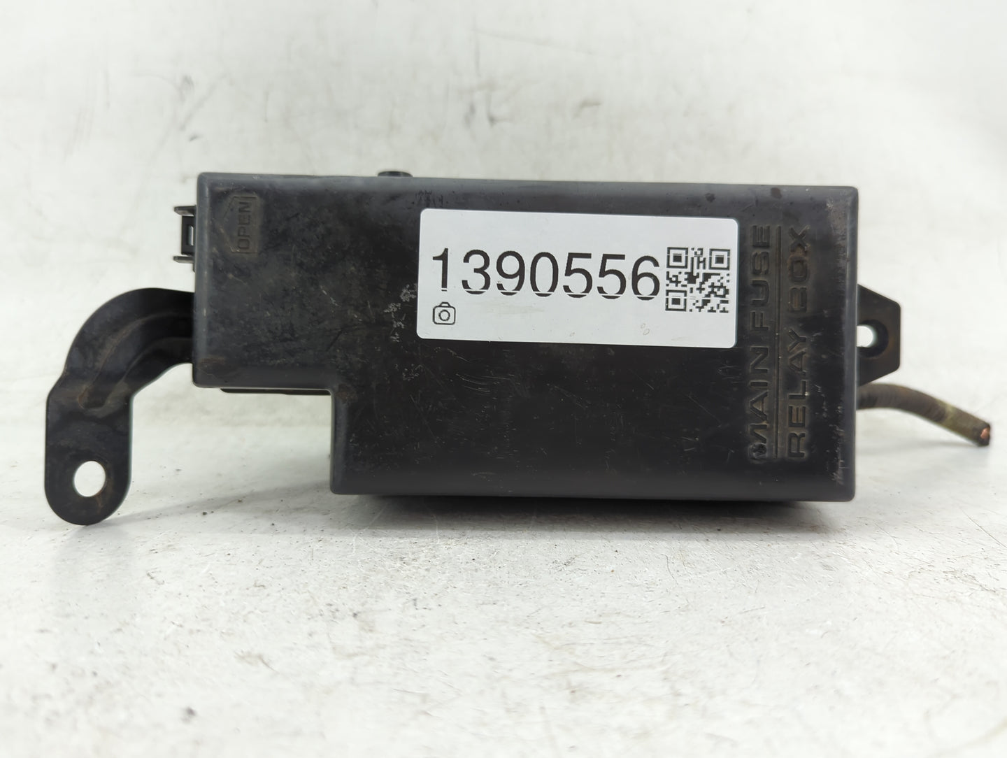 2003-2004 Subaru Impreza Fusebox Fuse Box Panel Relay Module P/N:82231FE000 Fits Fits 2003 2004 OEM Used Auto Parts - Oemuse