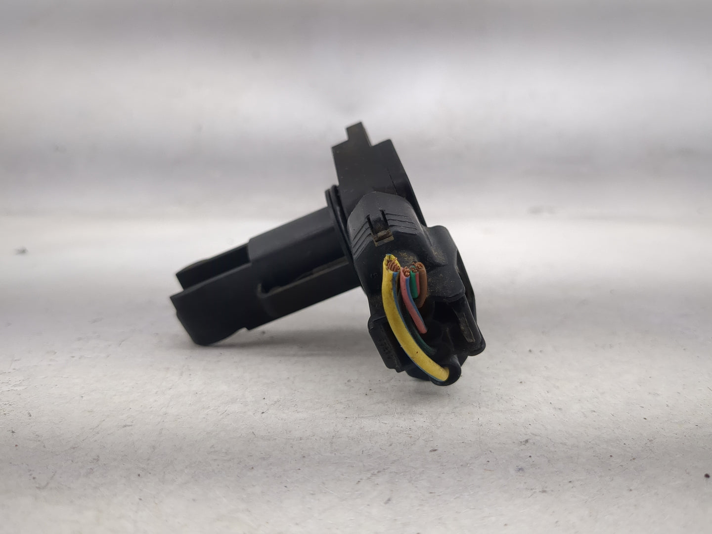 2002-2007 Subaru Impreza Mass Air Flow Meter Maf 1488621 - Oemusedautoparts1.com