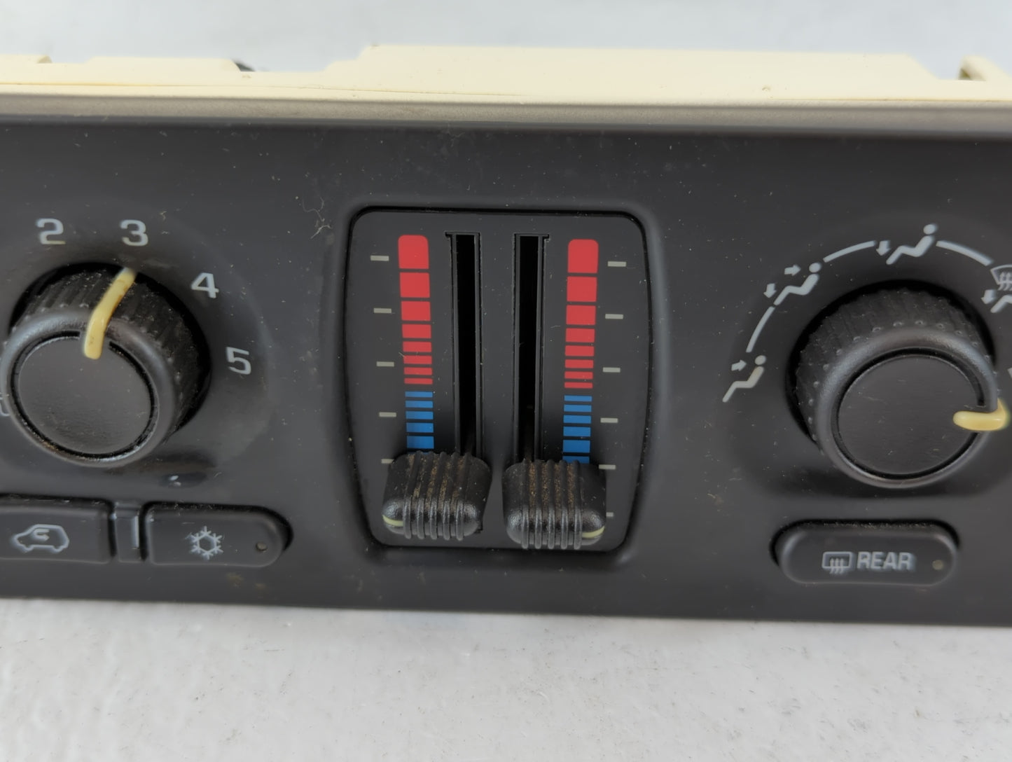 2004 Subaru Impreza Climate Control Module Temperature AC/Heater Replacement P/N:15132072 Fits OEM Used Auto Parts - Oemused