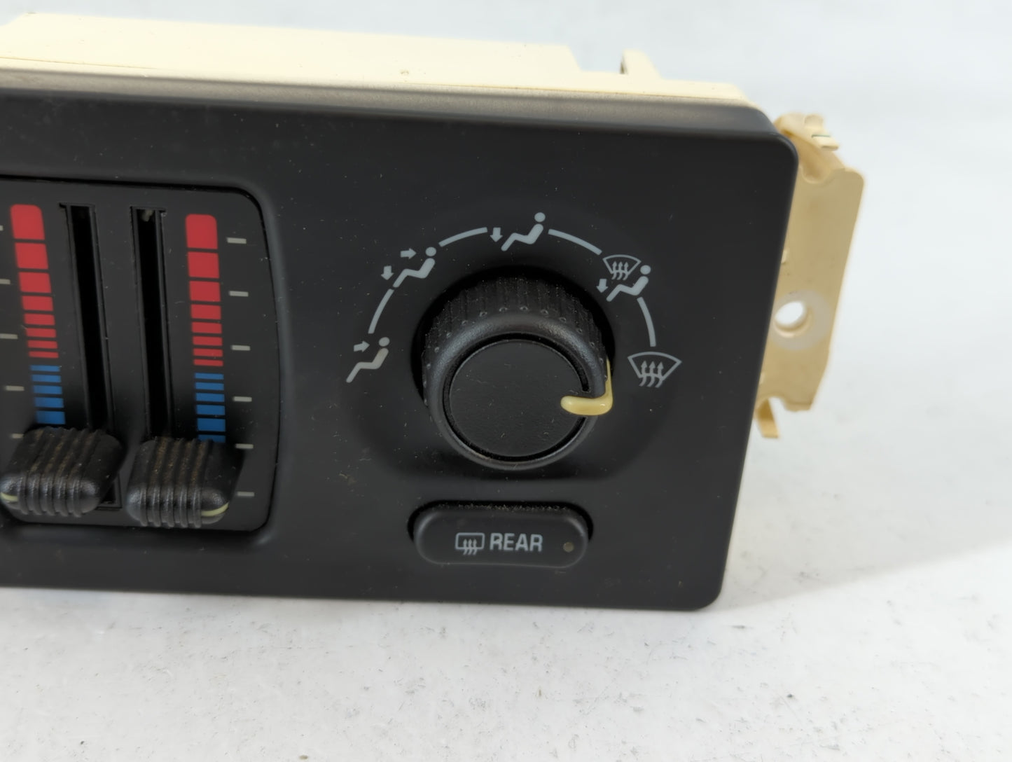 2004 Subaru Impreza Climate Control Module Temperature AC/Heater Replacement P/N:15132072 Fits OEM Used Auto Parts - Oemused